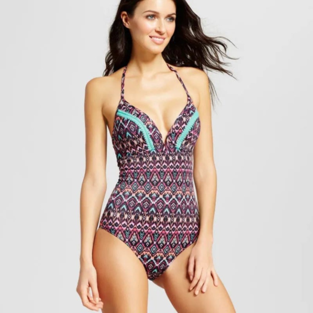 NWOT Shade & Shore Women’s Dream V-Wire Light Lift One-Piece Bathing Suit Sz 36C
